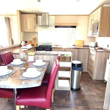 Sand Le Mere Holiday Village Caravan Hire Tunstall  Εξωτερικό φωτογραφία